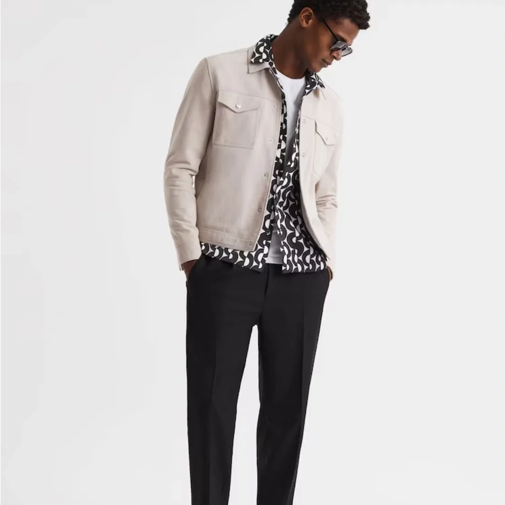 Reiss Black and White Camp Button Down Shirt - Picture 3 of 6